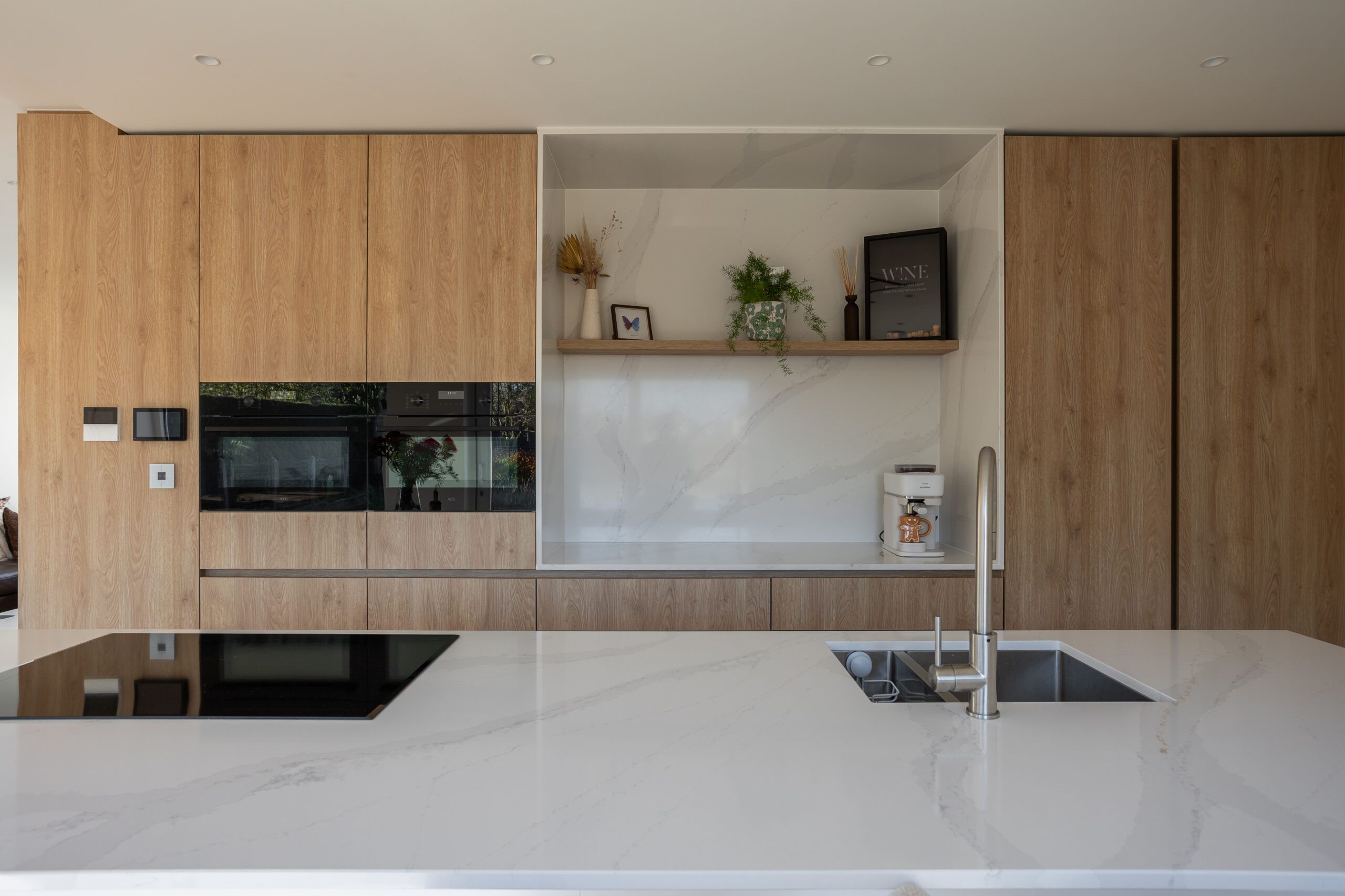 Keuken cleaf s128 pembroke greeploos composiet calacatta gold