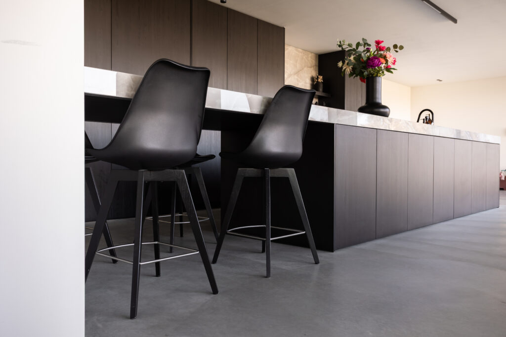 Keuken hpl schaduwzwart keramiek onyx 100 dik zitgedeelte eiland